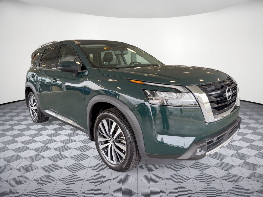 Used 2022 Nissan Pathfinder Platinum w/ Cargo Package AWD/4WD image 7