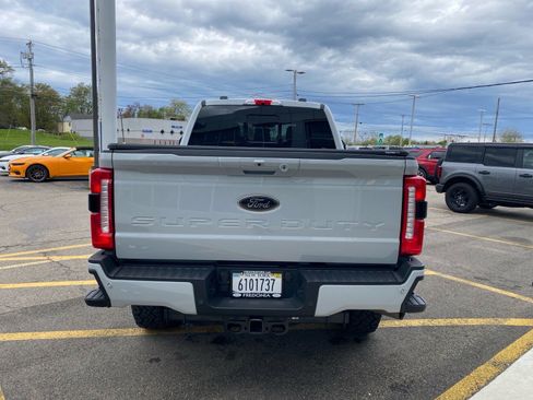 Used 2026 Ford F250 Lariat w/ Tremor Off-Road Package AWD/4WD image 4