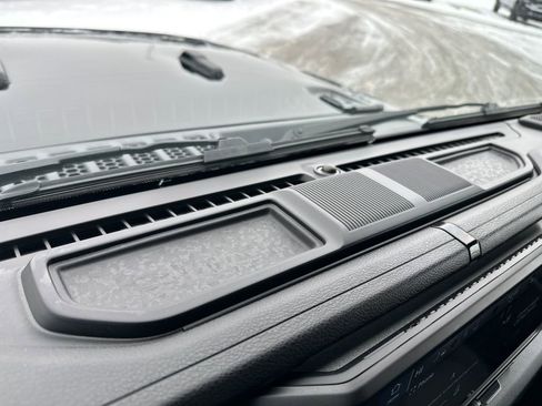 Used 2024 Jeep Gladiator Sport image 20