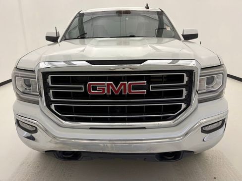 Used 2018 GMC Sierra 1500 SLE w/ SLE Value Package AWD/4WD image 13