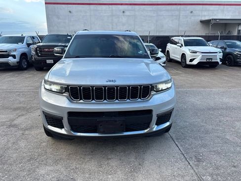 Used 2021 Jeep Grand Cherokee L Limited AWD/4WD image 2