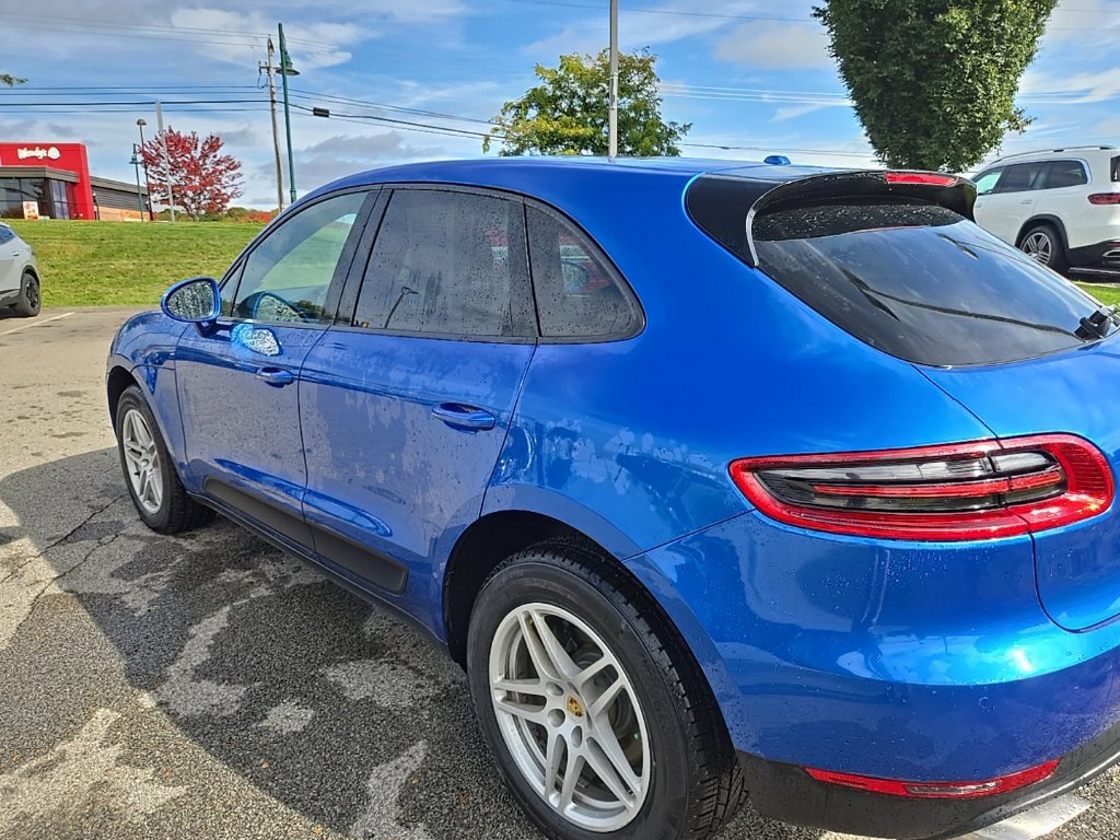 Used 2018 Porsche Macan Sport Edition AWD/4WD image 3