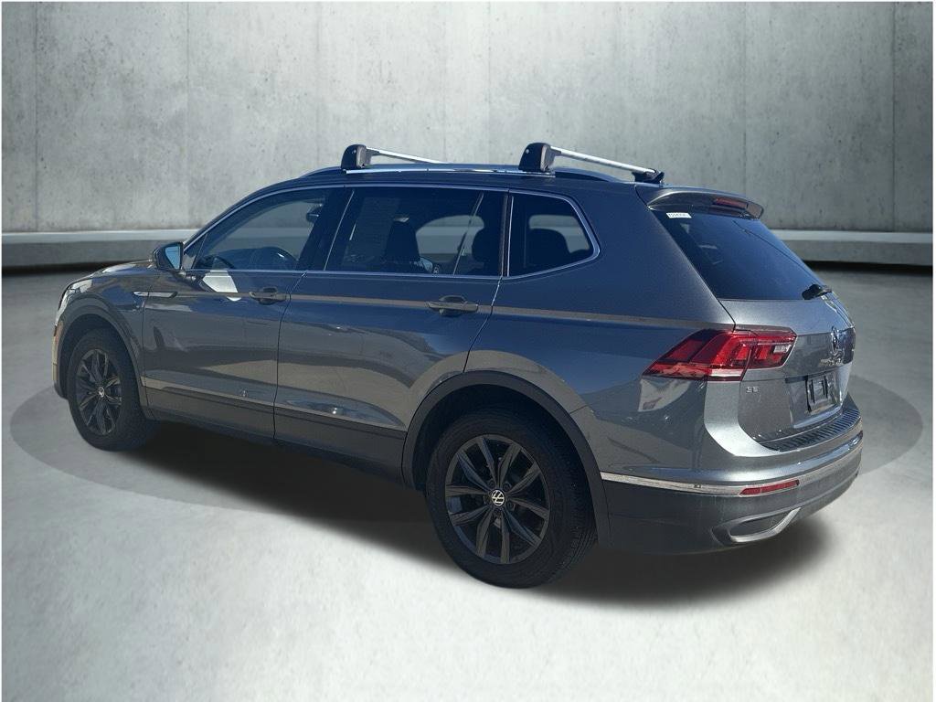 Used 2024 Volkswagen Tiguan SE AWD/4WD image 3