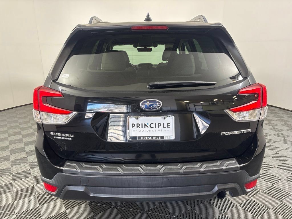 Used 2020 Subaru Forester Limited AWD/4WD image 6