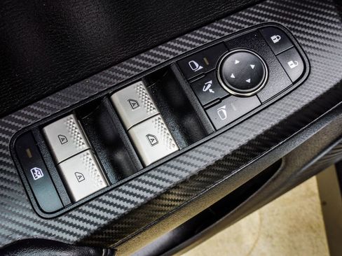 Used 2025 Mitsubishi Outlander SE AWD/4WD image 37
