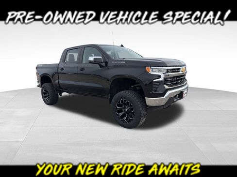 Used 2025 Chevrolet Silverado 1500 LT image 1