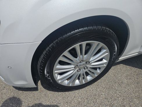 Used 2014 Chrysler 300 C w/ Beats Audio Group AWD/4WD image 11