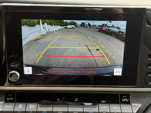 Certified 2025 Toyota Camry SE FWD image 24