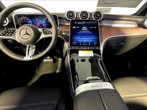 Used 2026 Mercedes-Benz GLC 300 4MATIC image 7