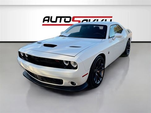 Used 2022 Dodge Challenger R/T Scat Pack image 3