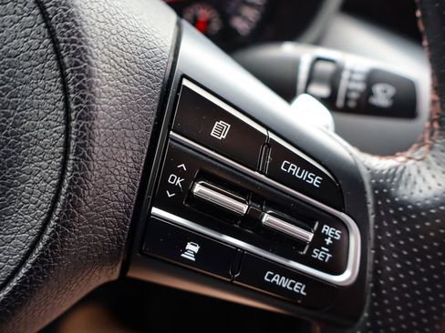 Used 2021 Kia Stinger GT2 image 23