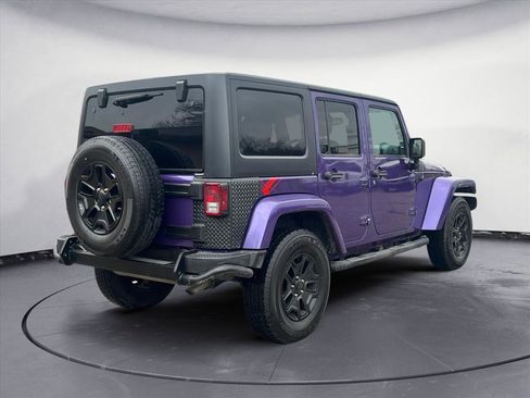 Used 2016 Jeep Wrangler Unlimited Sahara image 6