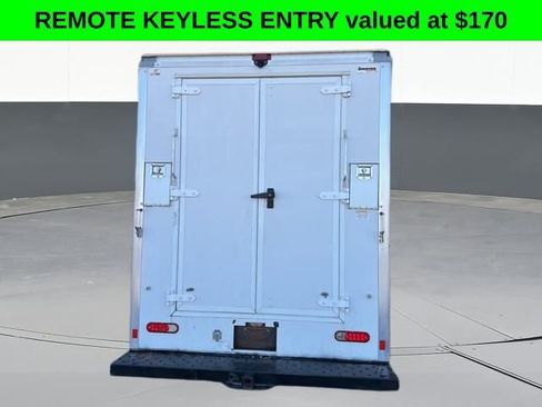 Used 2017 Chevrolet Express 3500 image 19