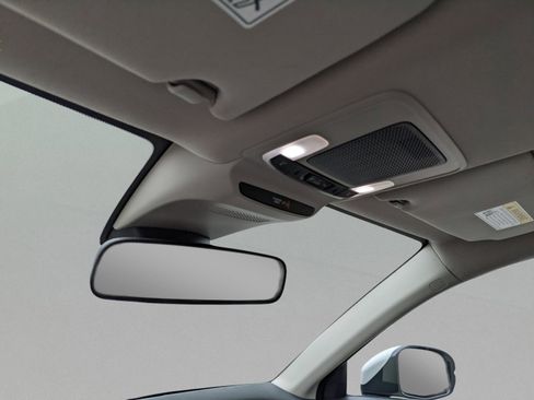 Used 2023 Honda HR-V LX image 31