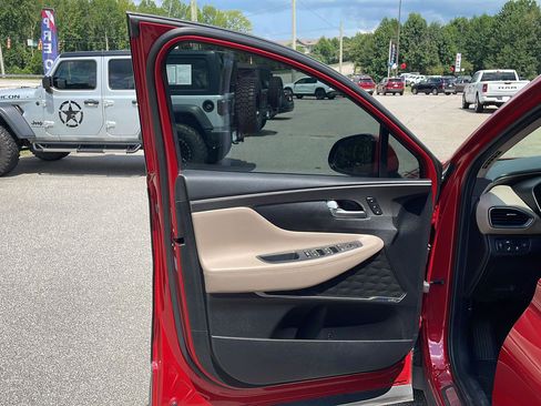 Used 2019 Hyundai Santa Fe FWD w/ Cargo Package image 9