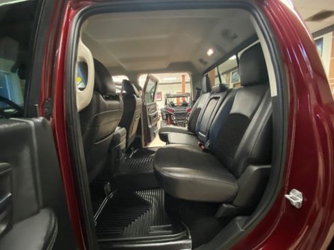 Used 2018 RAM 2500 Big Horn w/ Sport Appearance Group AWD/4WD image 11