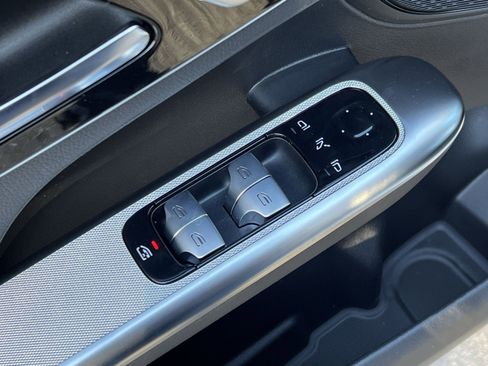 New 2026 Mercedes-Benz GLC 300 4MATIC image 13