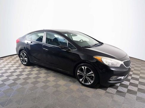 Used 2015 Kia Forte EX w/ Premium Package FWD image 3