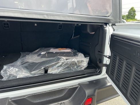 New 2025 Jeep Wrangler Sahara image 32