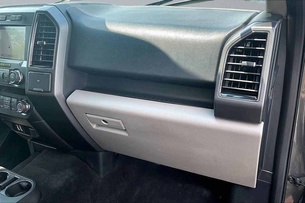 Used 2019 Ford F150 XLT w/ Equipment Group 302A Luxury AWD/4WD image 15