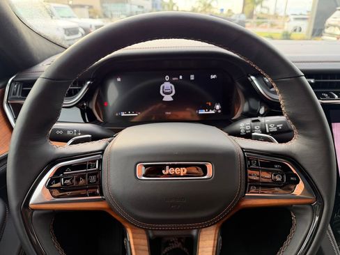 New 2025 Jeep Grand Cherokee L Summit image 27