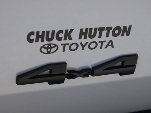 Used 2024 Toyota Tundra Platinum w/ TRD Off-Road Package AWD/4WD image 19