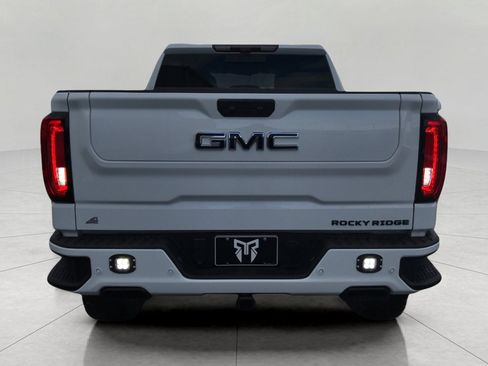 New 2026 GMC Sierra 1500 AT4 w/ AT4 Premium Package AWD/4WD image 6