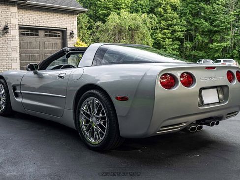 Used 1999 Chevrolet Corvette Coupe w/ Performance Handling Pkg RWD image 6