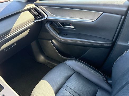 Used 2024 MAZDA CX-90 3.3 Turbo w/ Preferred Plus image 17