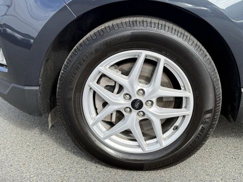 Used 2024 Ford Edge SEL w/ Convenience Package image 11