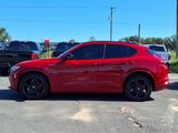 Used 2022 Alfa Romeo Stelvio Veloce image 4