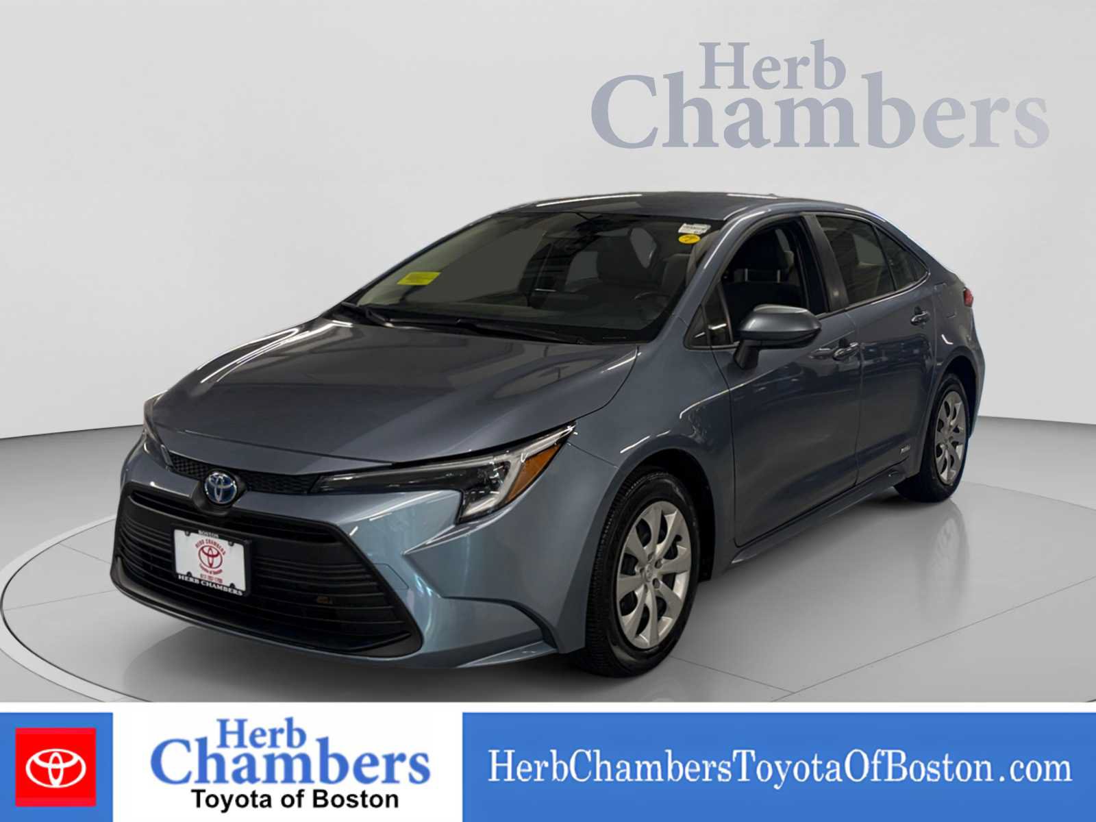 Used 2025 Toyota Corolla LE AWD/4WD image 10