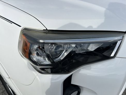 Used 2017 Toyota 4Runner SR5 image 53