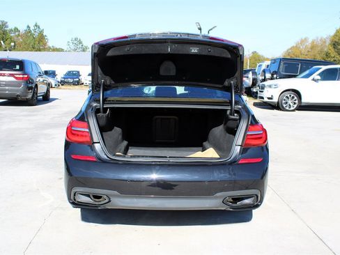 Used 2018 BMW 740i image 42