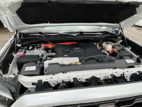 Used 2023 Toyota Sequoia Platinum image 23