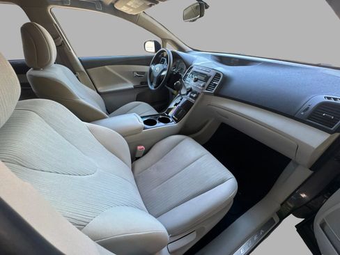 Used 2009 Toyota Venza FWD image 40