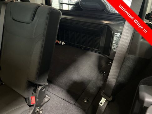 Used 2020 Jeep Wrangler Unlimited Sport AWD/4WD image 21