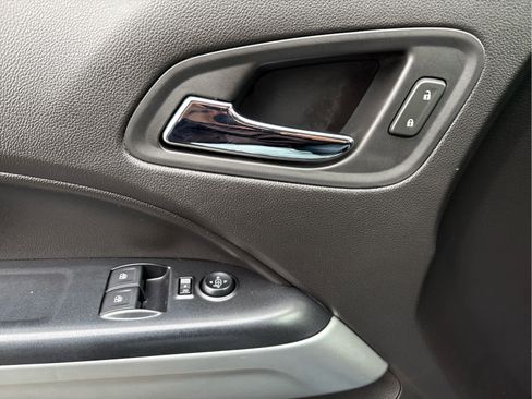 Used 2017 Chevrolet Colorado LT w/ LT Convenience Package image 27