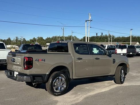 New 2025 Ford Ranger XLT w/ Chrome Accent Package image 7