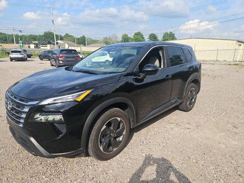 Used 2025 Nissan Rogue SV AWD/4WD image 8