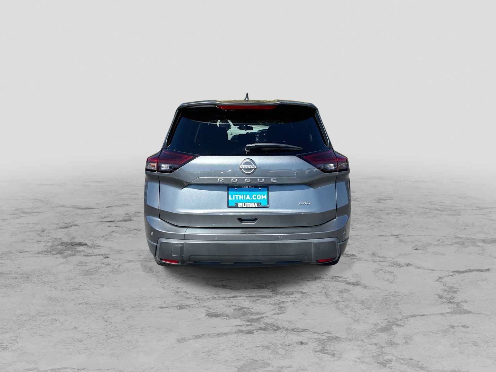 Used 2024 Nissan Rogue S AWD/4WD image 7