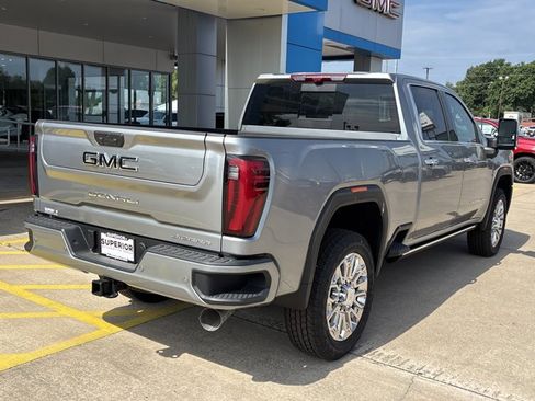 New 2026 GMC Sierra 2500 Denali w/ Denali Reserve Package AWD/4WD image 3