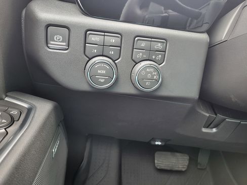Used 2026 Chevrolet Silverado 1500 RST w/ Safety Package AWD/4WD image 20