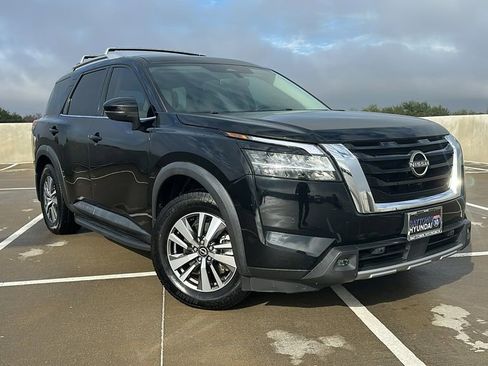 Used 2022 Nissan Pathfinder SL image 5