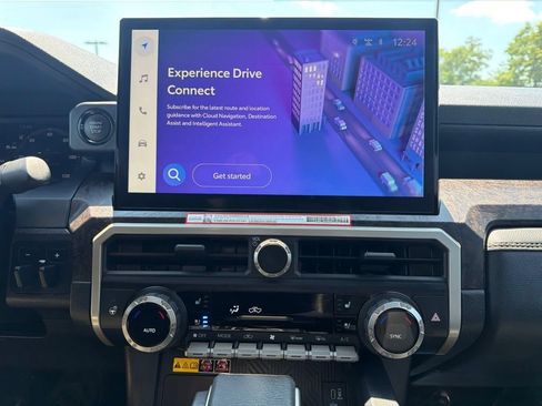 Certified 2025 Toyota Tacoma Limited AWD/4WD image 27