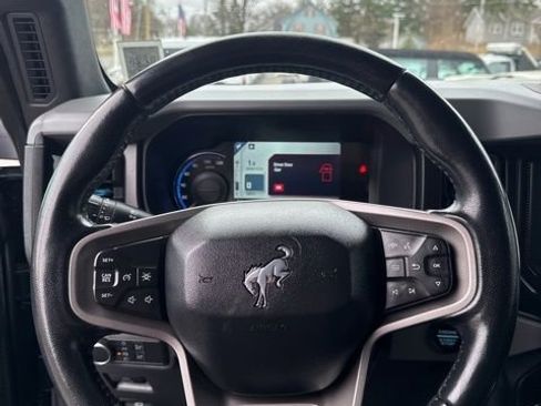 Used 2021 Ford Bronco Black Diamond w/ Sasquatch Package image 24