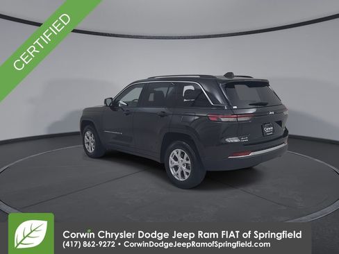Certified 2023 Jeep Grand Cherokee Limited w/ Trailer Tow Prep Group (B) image 11