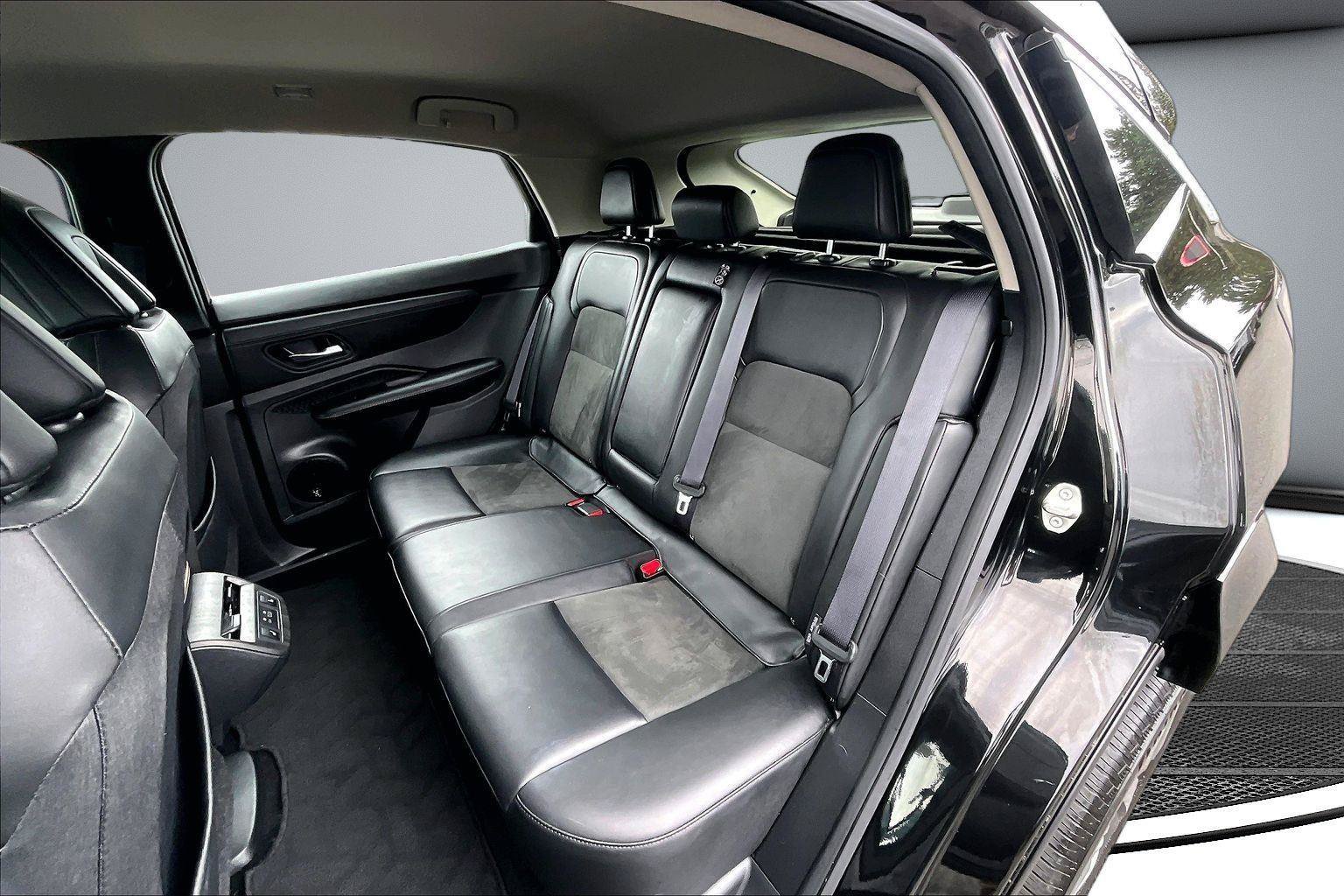 Used 2023 Nissan Ariya FWD image 23