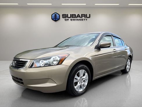 Used 2010 Honda Accord LX-P image 1