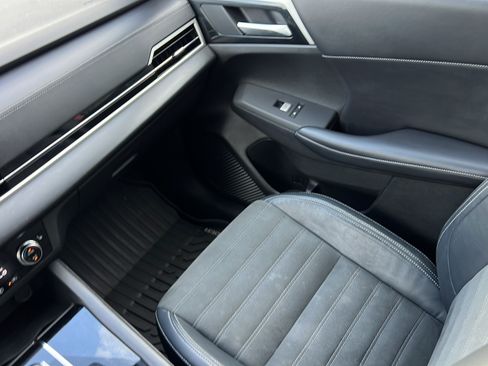 Used 2023 Mitsubishi Outlander SE FWD image 13